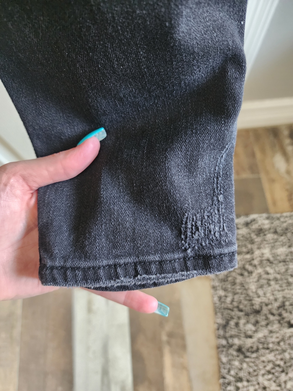 Pistola Black High-Rise Skinny Jeans with Knee Distress Size 28 Or Women's 6 - Picture 6 of 7